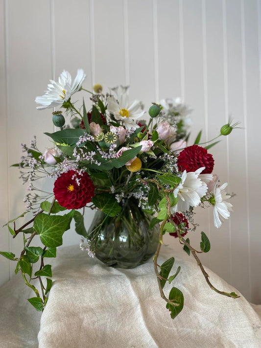Table Centrepiece Arrangement in a vase workshop (group of 4 booking)