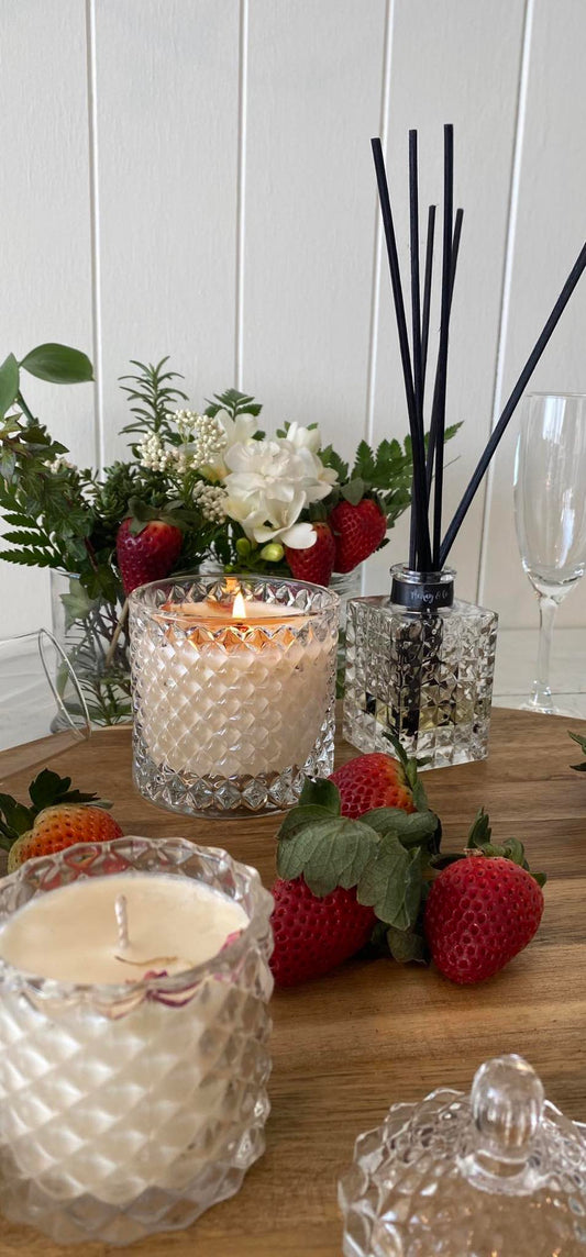 CANDLE - Lulu Premium Collection, Pure & Creamy Luxury Soy Candle - A Vintage look with a classic French lid